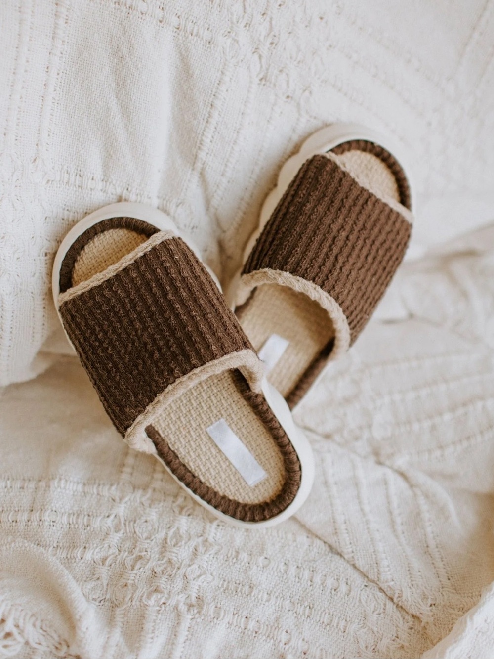 🆕 Jen & Co Knit Pillow Slides in Bark NWT SZ (38/39)